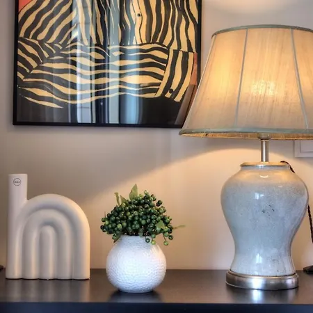 Mouzinho50 - Elegant Повуа-ди-Варзин