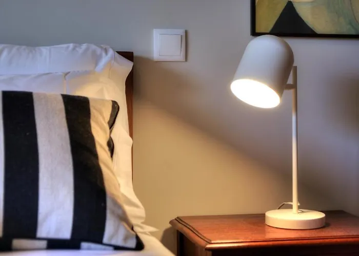 Mouzinho50 - Elegant Повуа-ди-Варзин